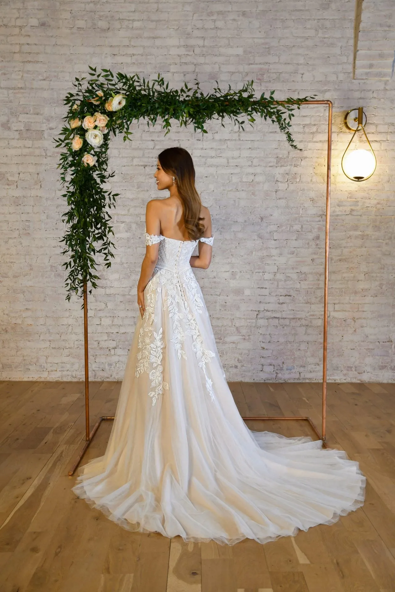 7332  | Stella York