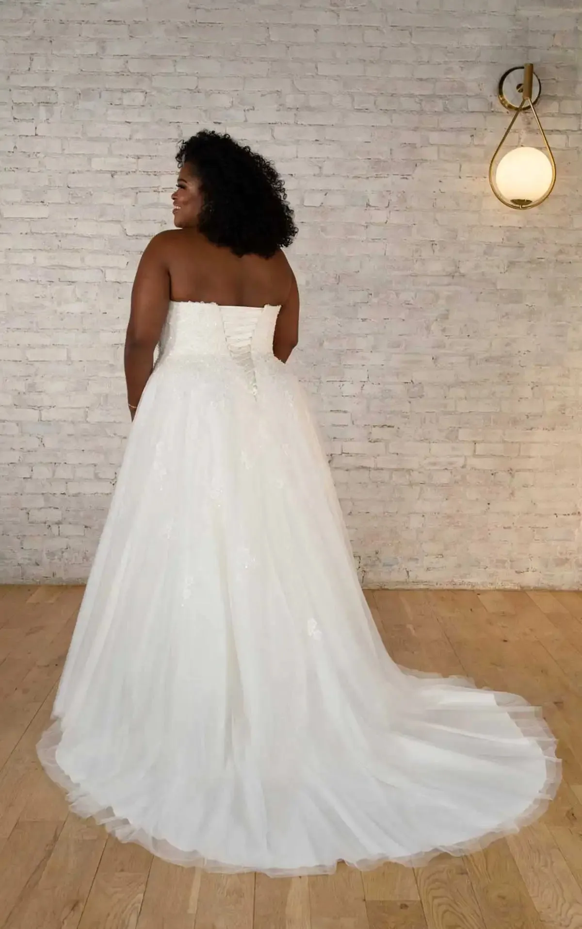 7673  | Stella York