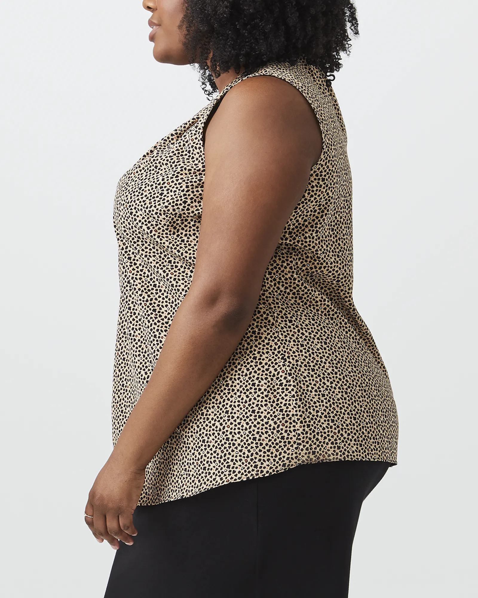 Angie Sleeveless Blouse | Tan / Black