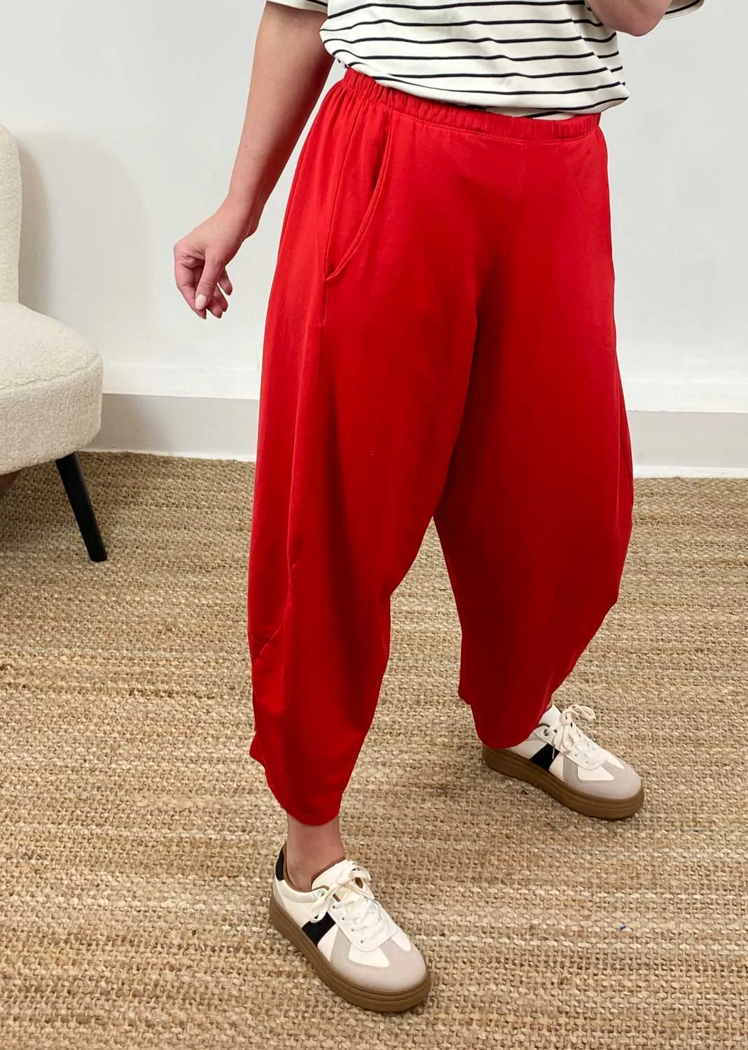 Aspen Jersey Barrel Pants in Red