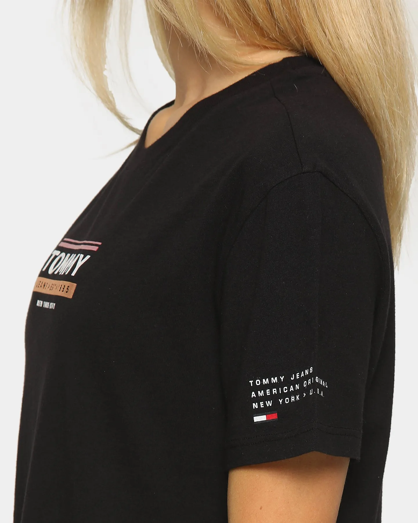 Tommy Jeans Women's TJW Sleeve Detail Logo Cropped T-Shirt Black