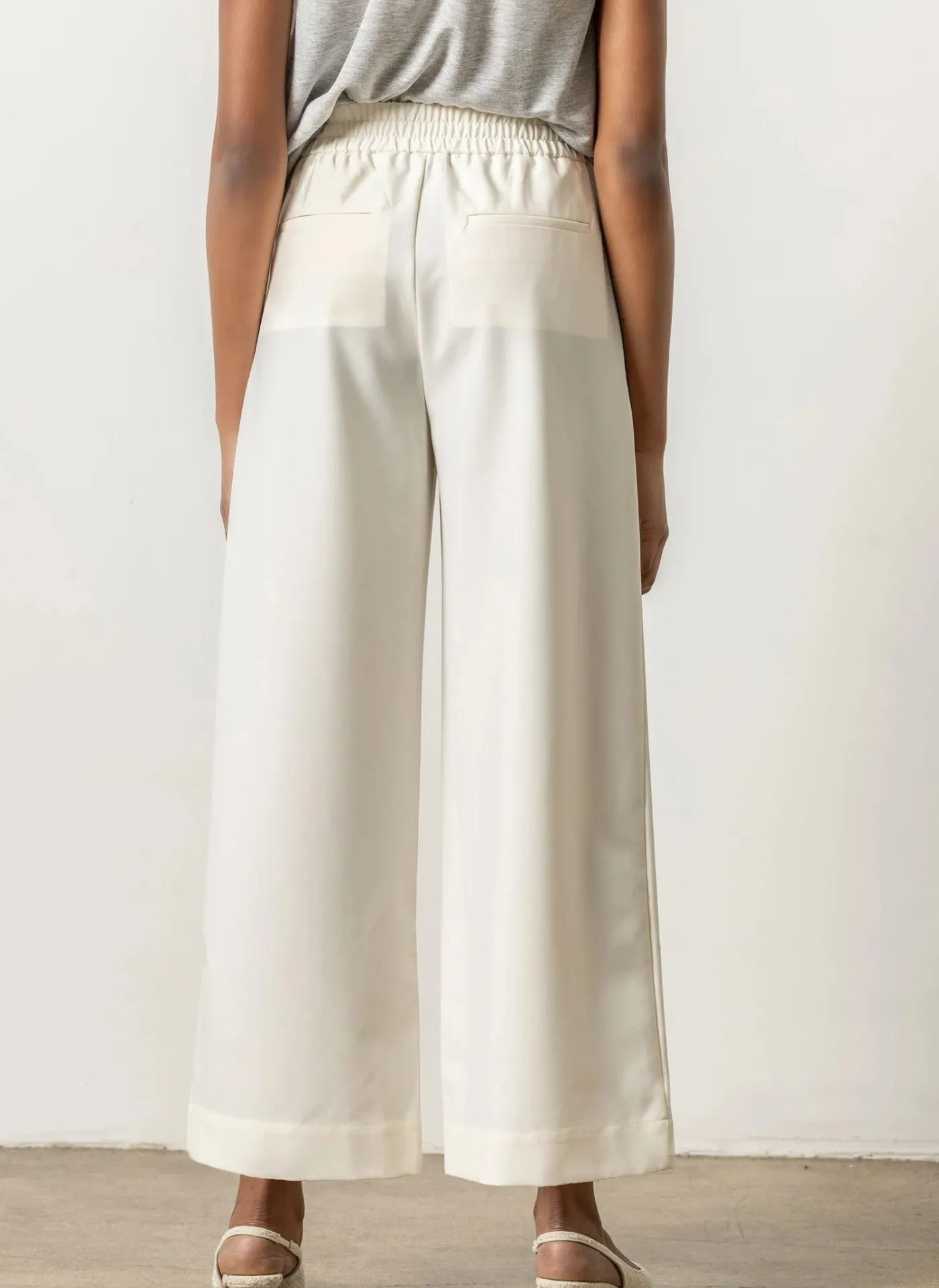 Wide Leg Pull On Pant